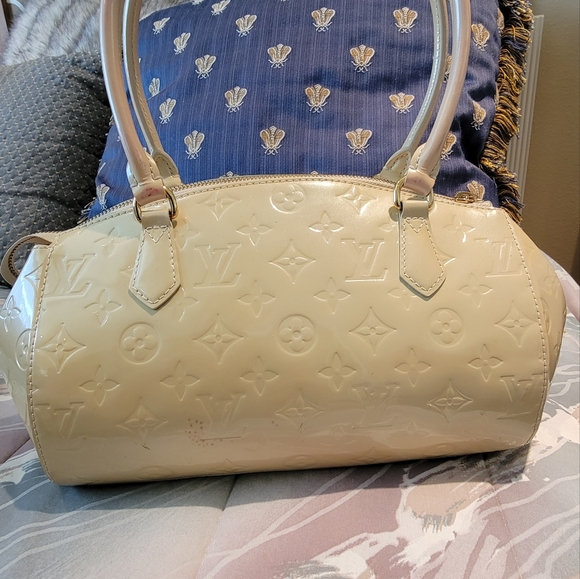 Louis Vuitton Beige Sherwood Monogram Satchel Handbag - Picture 1 of 14